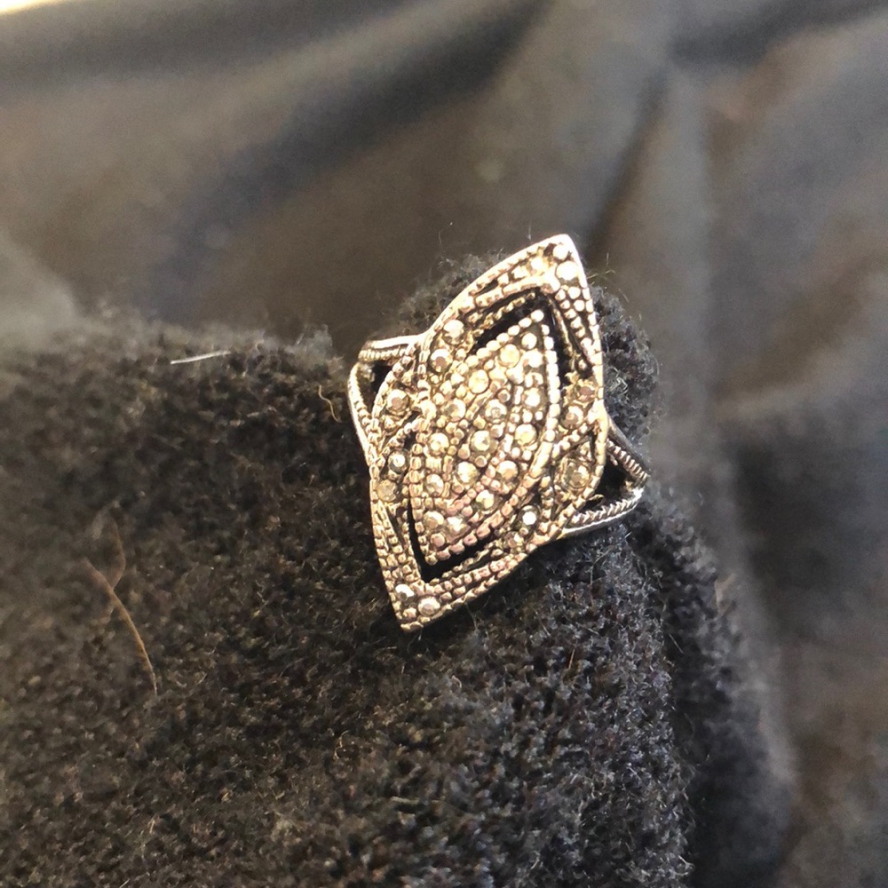 Statement ring! - Picture 2 of 5